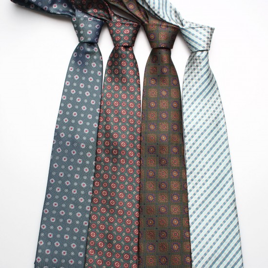 Wholesale men's 8cm business formal polyester ties, suit ties, and casual green party ties.