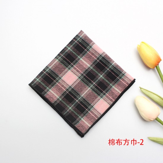New British-style plaid cotton small square handkerchiefs, available for wholesale, suitable for business suits, shirts, and handkerchiefs.