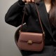 High-end niche design, underarm genuine leather bag, 2025 spring/summer fashionable tofu bag, shoulder crossbody bag