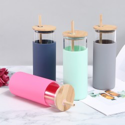 Creative new high-borosilicate single-walled glass mugs, stylish men's and women's bamboo lids, straw mugs with silicone sleeves, wholesale