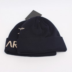 Autumn and winter knitted pullover hat, versatile outdoor cold-weather protection, earmuffs, couples' beanie hats from the renowned Bird Family.