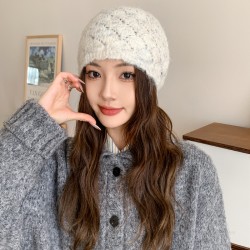 Autumn and winter Korean-style solid color warm hooded hat, outdoor warm earmuffs, pile hat, cold hat for confinement. Autumn/Winter knitted bow hat, thickened wool hat, cute cat ear warm hat, autumn/winter internet celebrity hat; Korean frayed-edged base