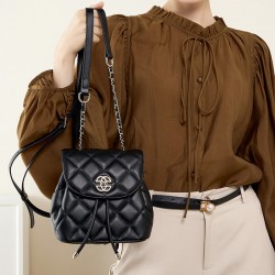 2025 new Korean niche genuine leather backpack for women, fashionable and stylish, niche large capacity backpack.