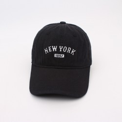 Women's versatile baseball caps with embroidered logos, stylish and stylish small casual sun hats for couples with curved brims for men