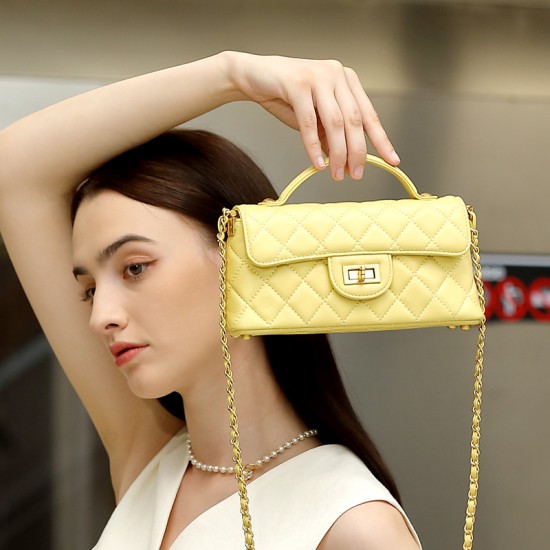 Leather Chanel-style light luxury fashion, 2025 new, single-shoulder and crossbody handbags, diamond-patterned bags.
