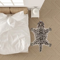 Cross-border Amazon animal imitation tiger print carpet, imitation cashmere bedroom, stain-resistant, skin-friendly bedside rug for living room