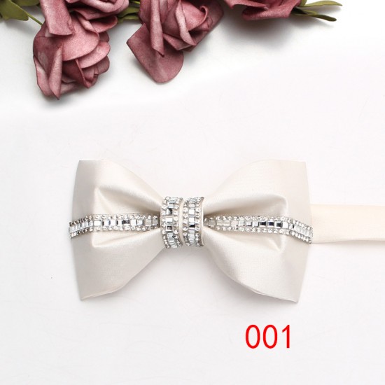 Lei'er silver bow tie, men's diamond bow tie Manufacturer of stylish Korean-style bow ties for groomsmen and groomsmen.