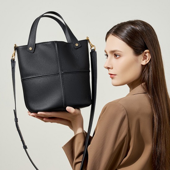 24 Early Autumn niche, versatile, new top-grain cowhide commuter large-capacity bucket bag, elegant shoulder bag, crossbody bag