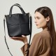 24 Early Autumn niche, versatile, new top-grain cowhide commuter large-capacity bucket bag, elegant shoulder bag, crossbody bag