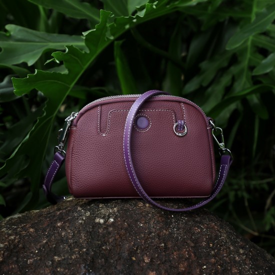 2025 new stylish mini coin purse for women, top-grain cowhide shoulder and crossbody bag for mothers.