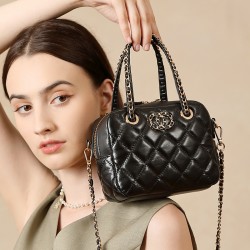 25 summer small Chanel diamond-patterned handbag Premium top-grain leather diamond-patterned chain bowling bag crossbody bag