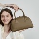 Nice, niche, bowling bags for women, 2025 summer new women's bags, simple single-shoulder bags for casual commuting, crossbody bags.