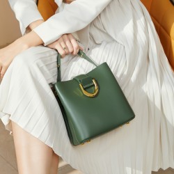 Women's bucket bag, 2025 new style, fashionable and versatile spring and summer large-capacity commuter handbag, single shoulder crossbody bag for women