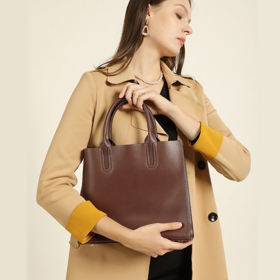 Customized Guangzhou factory high-end messenger bag, 2025 new niche, fashionable crossbody bag, trendy, large capacity for women