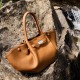 Stylish and simple large-capacity genuine leather tote bags, niche European and American solid-color wing bags, versatile commuter bags
