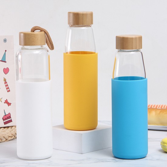 New single-wall glass, bamboo lid with handle, outdoor portable, silicone sleeve, glass water bottle, wholesale.