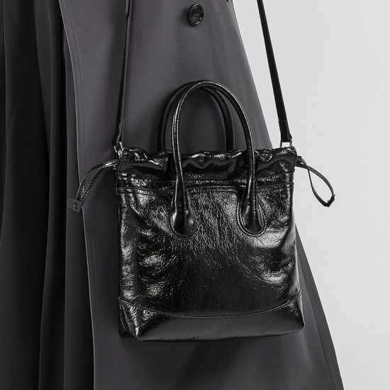Song niche top-grain cowhide vintage drawstring handbag, single-shoulder/crossbody bucket bag, pleated genuine leather women's bag.