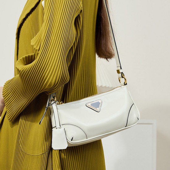 Autumn Women's Bags, 2025 New Retro Versatile High-End Single Shoulder Crossbody Bags, Large Capacity Commuter Handbags Autumn Women's Bags, 2025 New Retro Versatile High-End Single Shoulder Crossbody Bags, Large Capacity Commuter Handbags
