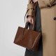 New genuine leather women's bags, cross-border cowhide tote bags, niche crossbody, vintage soft leather, large capacity.