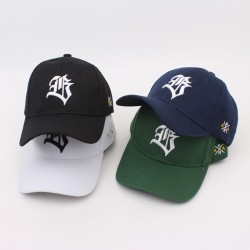 Women's baseball cap with letter embroidered cap, versatile outdoor casual sun hat, couple's curved brim trendy hat