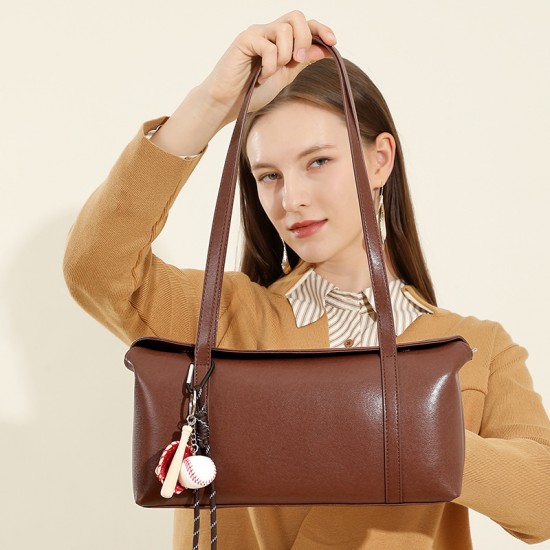2025 new top-grain vegetable-tanned cowhide handbags, fashionable ladies' bags, retro and versatile pillow bags.