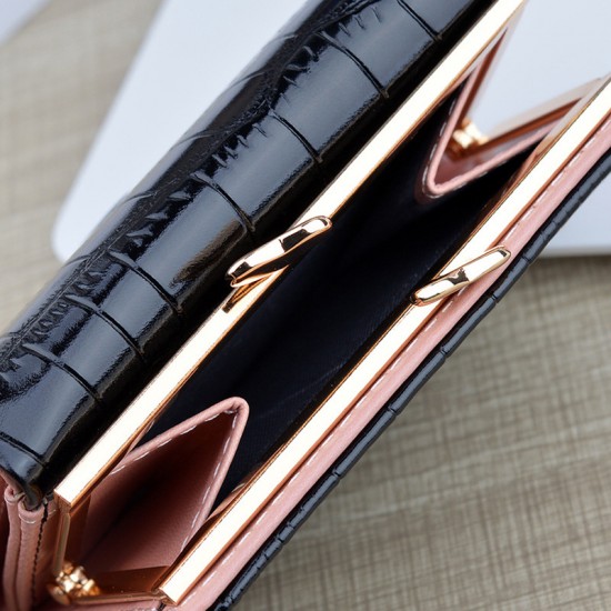 New women's wallet - short style, money clip, female student, crocodile pattern folding, large capacity, soft leather case, small and compact purse