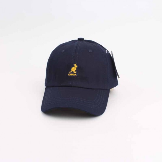 Men's and women's soft-top baseball caps with kangaroo, face-flattering, and casual sun hats, trendy, niche curved-brim hats. Men's and women's soft-top baseball caps with kangaroo, face-flattering, and casual sun hats, trendy, niche curved-brim hats.