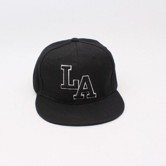 A versatile flat-brim hip-hop hat with embroidered letters, a fashionable street dance brand sun protection hat.