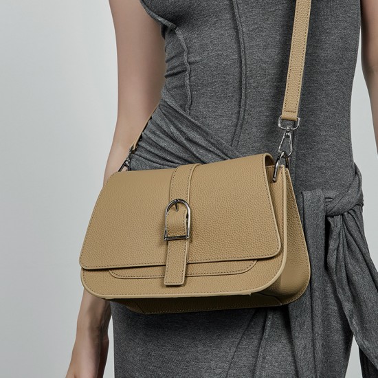 2025 new genuine leather women's bags, mom bags, simple commuter handbags, crossbody bags, saddle bags.