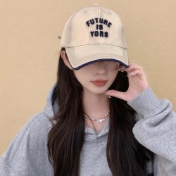 Korean Fringe Baseball Cap with Unique Style to Make Face Look Smaller Baseball Cap with Duckbill Tongue Insulated Sun Hat for Spring and Summer Sun Protection and Shade Hat for Street Casual Wear