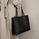 New niche women's genuine leather large-capacity briefcase, laptop bag, black cowhide commuter bag.