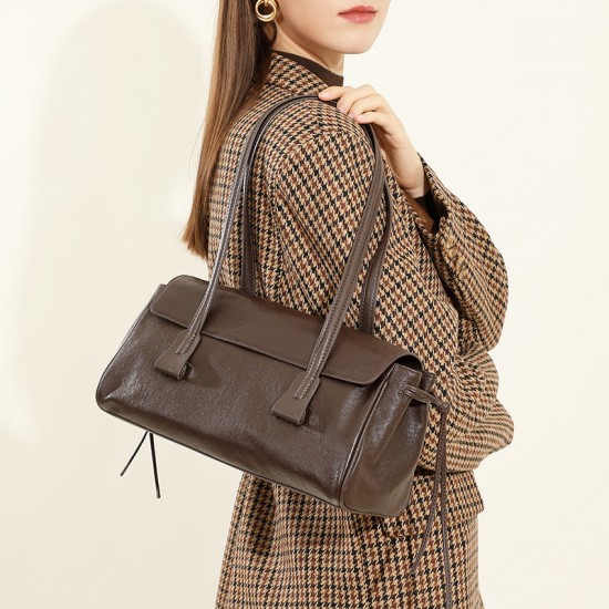 Spring/summer new vegetable-tanned cowhide underarm bag Luxury-style pillow-shaped women's handbag, popular and versatile single-shoulder baguette bag