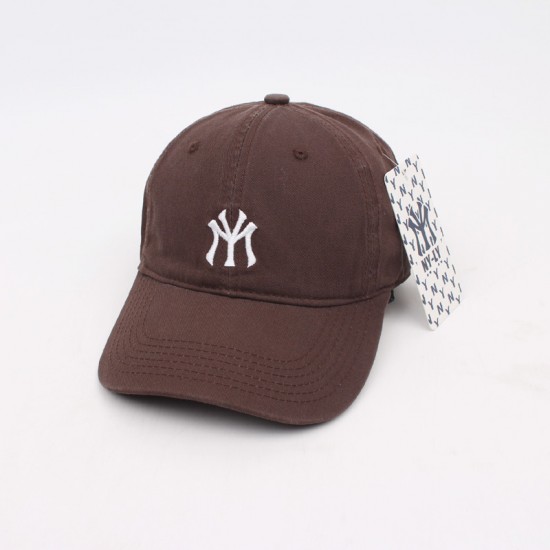 Spring and summer baseball caps with small embroidered logos, soft-topped peaked caps, trendy brand sun hats for couples with solid colors
