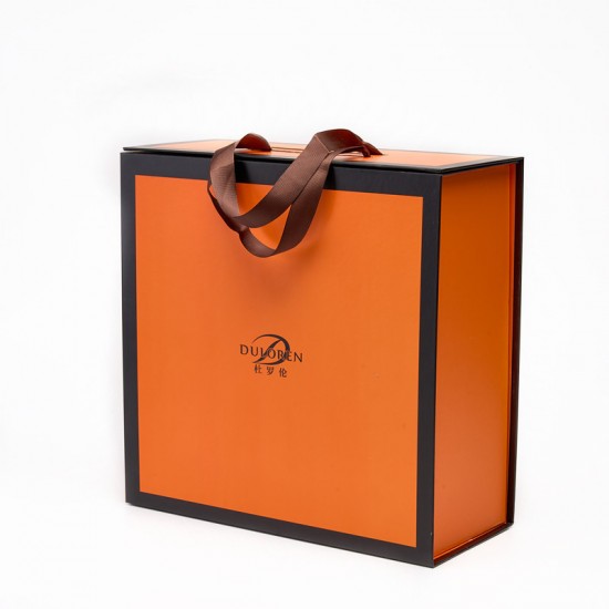 Factory direct sale handbag box, gift box, orange gift box. Factory direct sale handbag box, gift box, orange gift box.