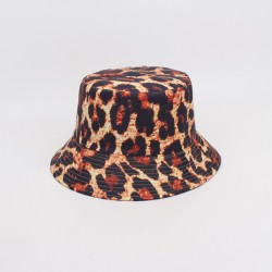 Overseas reversible leopard print bucket hat, spring and summer outdoor sun hat, versatile and personalized sun protection bucket hat.