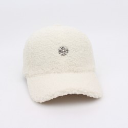 Autumn and winter Korean style, solid color, versatile, warm outdoor hooded hat.