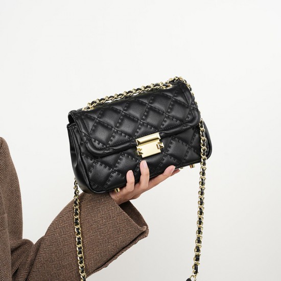 Special offer on new 2025 women's bags, single-shoulder/crossbody, popular genuine leather women's underarm bag, Chanel-style chain.