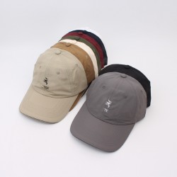 Spring and summer quick-drying baseball cap, versatile solid-color Bird Family cap for outdoor hiking and running.