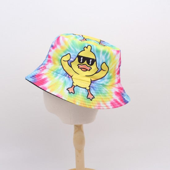Candy-colored, all-match baseball hats with embroidery.