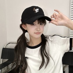 Overseas rabbit embroidered cap, Chinese style, outdoor sun visor, personalized face-enhancing small baseball hat for women