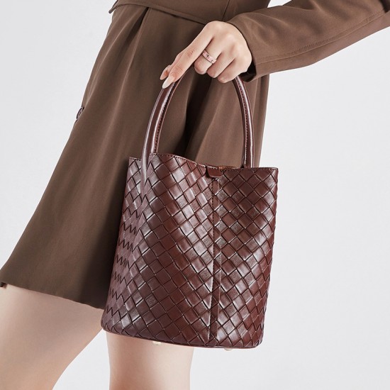 Luxury women's bag, 2025 new style genuine leather handbag, versatile woven bucket shoulder crossbody bag
