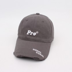 Women's trendy brand baseball cap with Pr Embroidered flattering cap for women, washed and ripped curved brim sun hat for men.