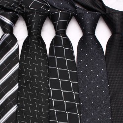Lei'er spotted men's tie, retro geometric casual fashion tie, yarn-dyed polyester business tie, in stock from the manufacturer.