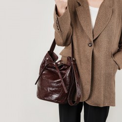 Retro Classic Genuine Leather Women's Bag, 2025 New Bucket Bag, Stylish Niche Hand-Scraped Cowhide Single-Shoulder Crossbody Tote