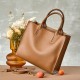 Customized Guangzhou factory high-end messenger bag, 2025 new niche, fashionable crossbody bag, trendy, large capacity for women